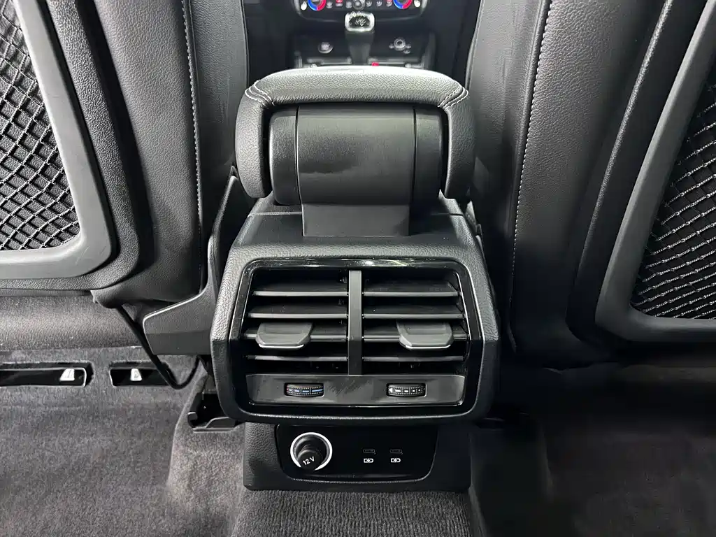 Audi Q3 2023 — фото 14