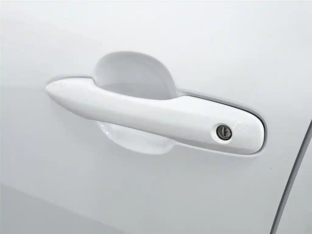 Toyota Corolla Cross 2024 — фото 18