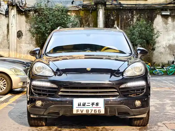Porsche Cayenne 2012
