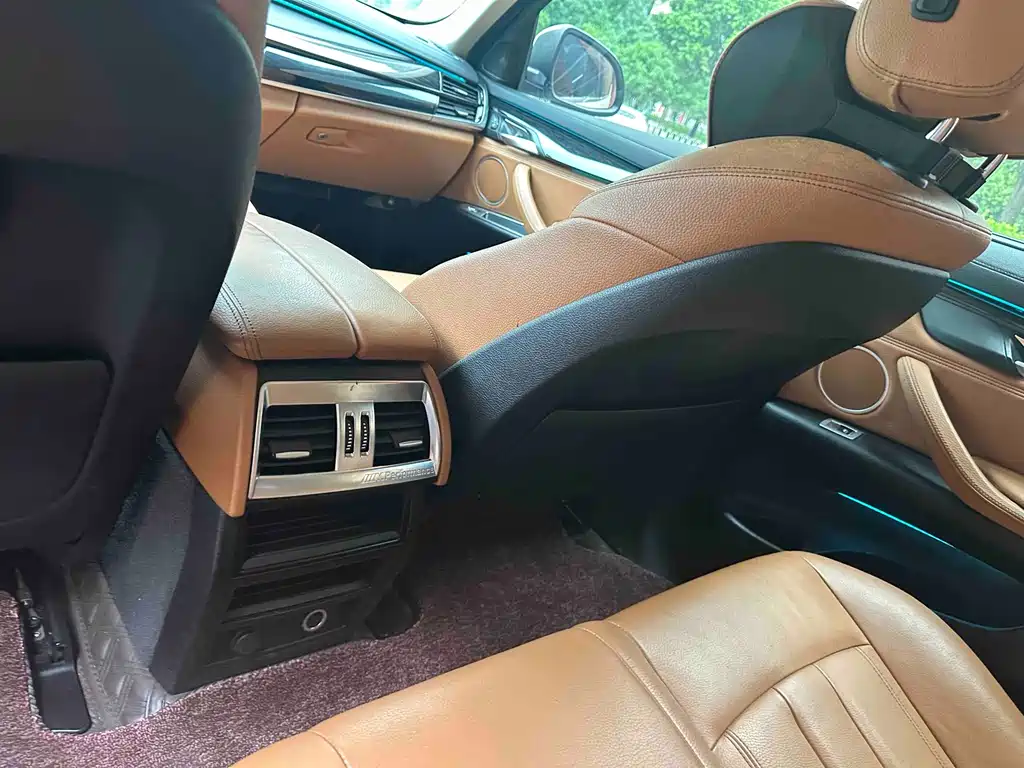 BMW X6 2020 — фото 13