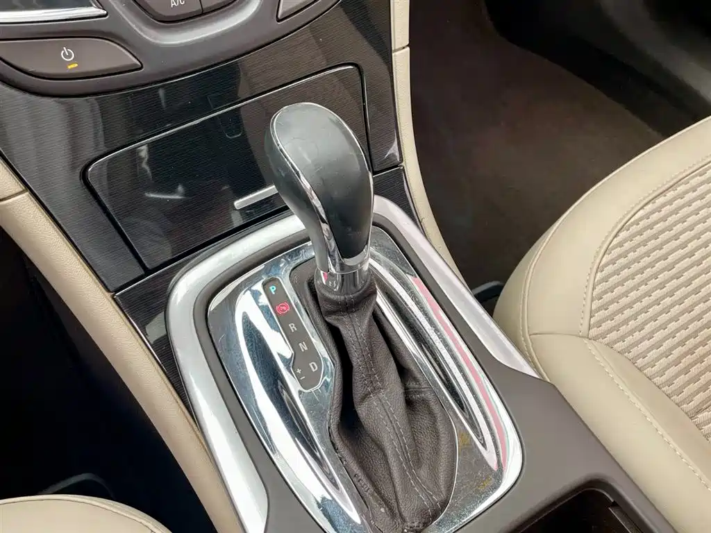 Buick Regal 2014 — фото 10
