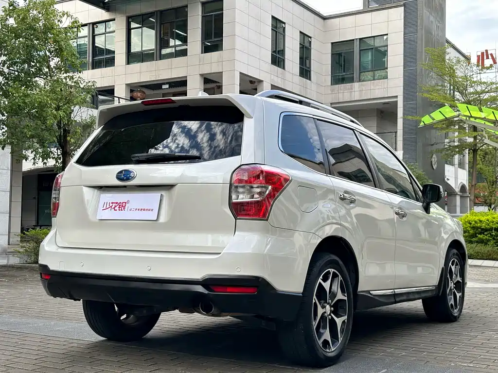 Subaru Forester 2014 — фото 9