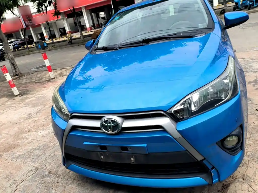 Toyota Yaris L 2014