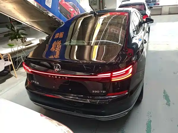Volkswagen Passat 2023