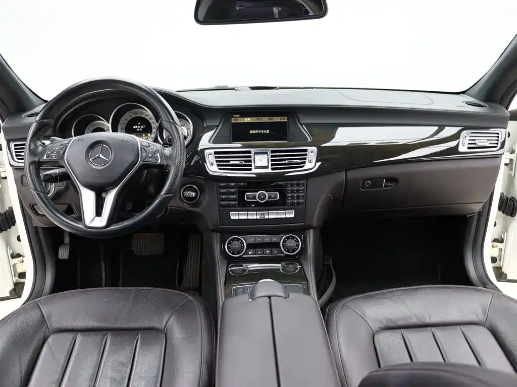 Mercedes-Benz CLS 2013 — фото 10