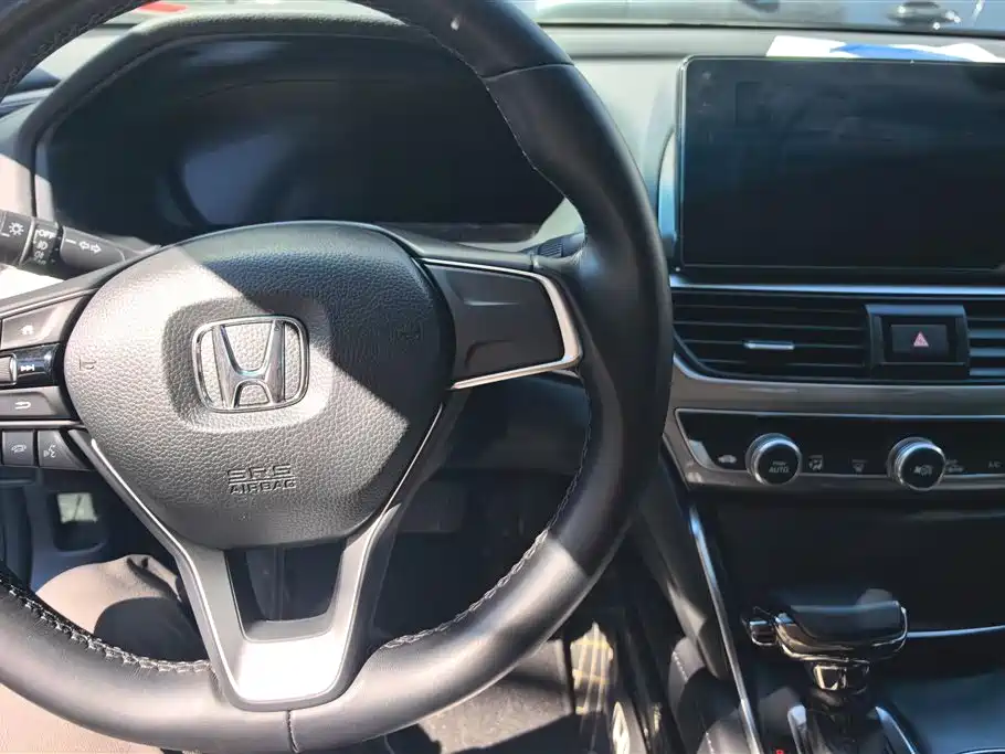 Honda Accord 2022 — фото 12