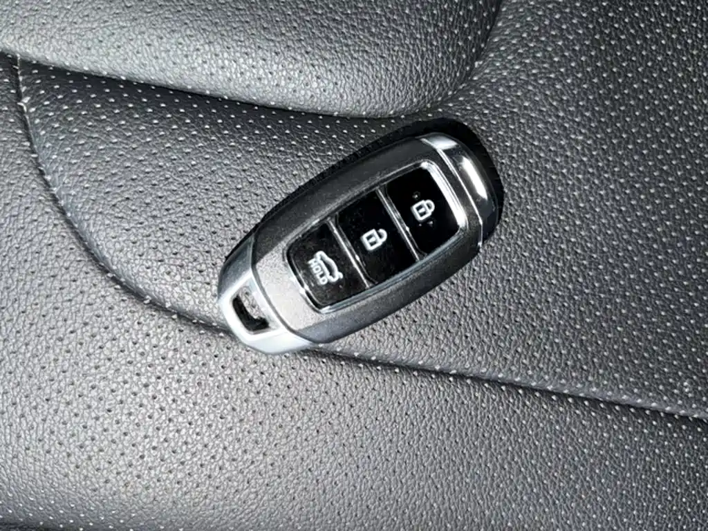 Hyundai Elantra 2025 — фото 16