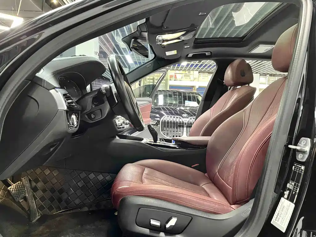 BMW 5 Series 2022 — фото 8
