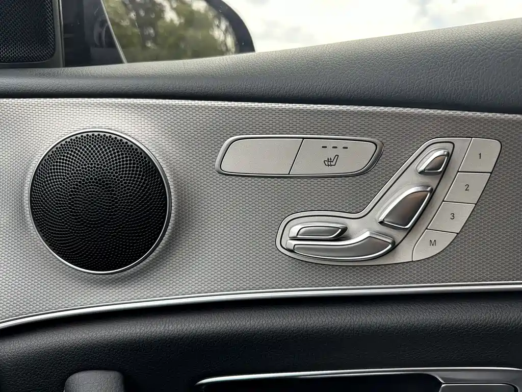 Mercedes-Benz E-Class 2018 — фото 16