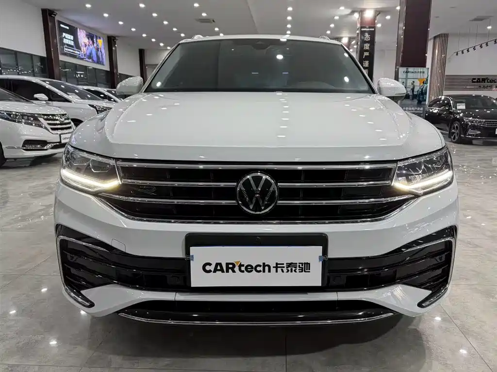 Volkswagen Tiguan L 2024 — фото 3
