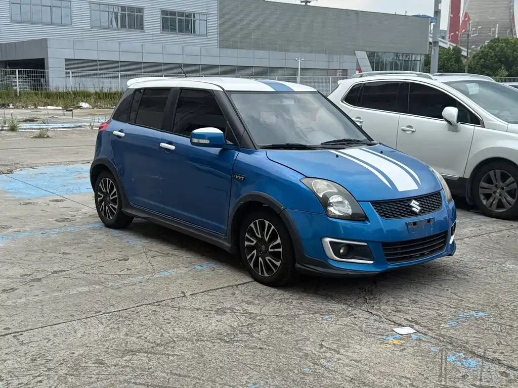 Suzuki Swift 2015 — фото 8