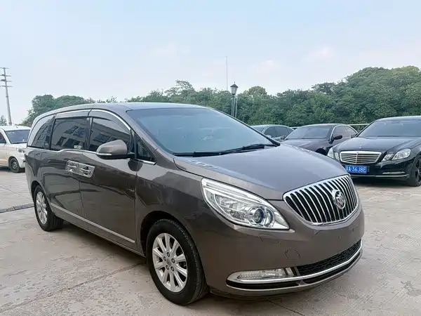 Buick GL8 2013
