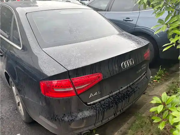 Audi A4L 2015