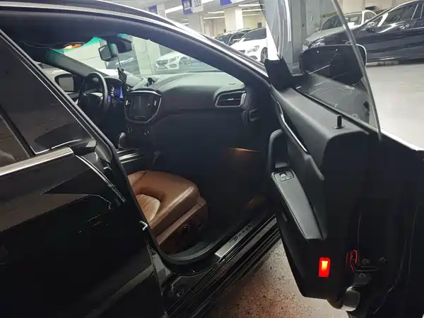 Maserati Ghibli 2014