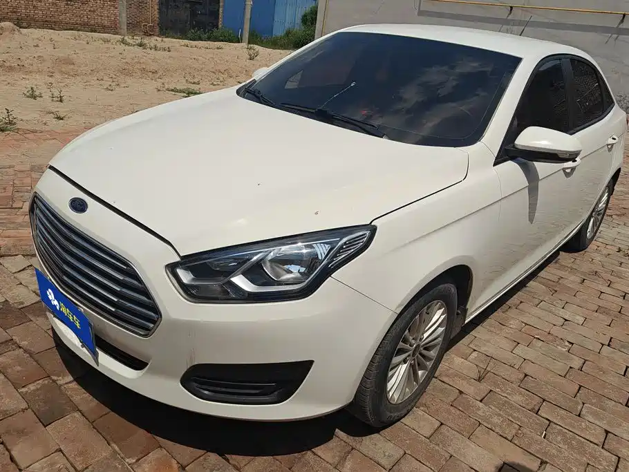 Ford Escort 2018