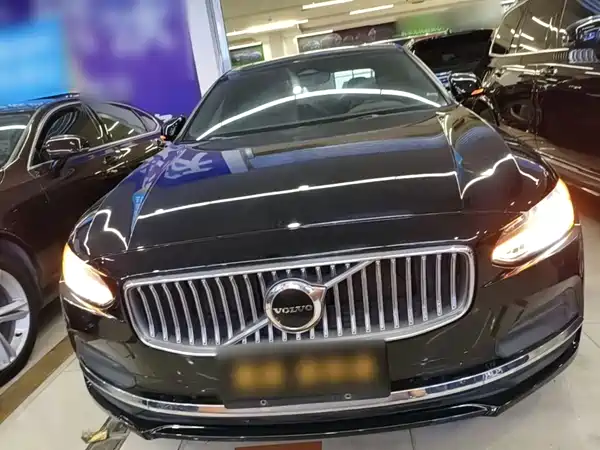 Volvo S90 2022