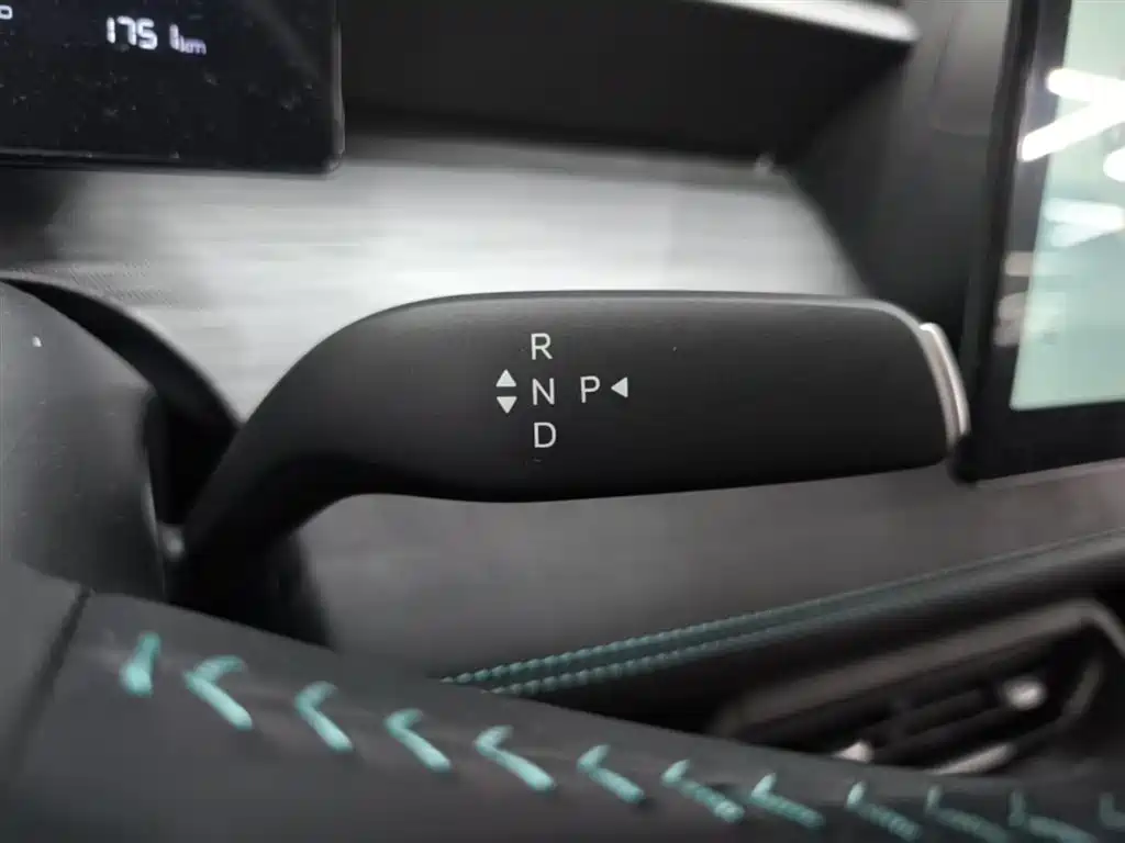 BYD Seal 05 DM-i 2026 — фото 14