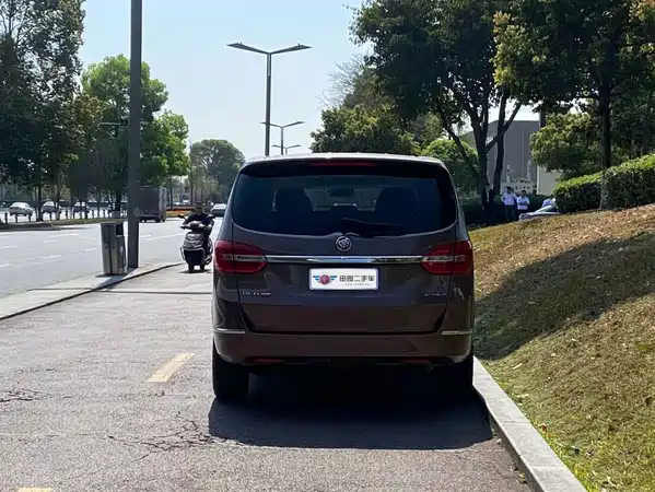 Buick GL8 2019