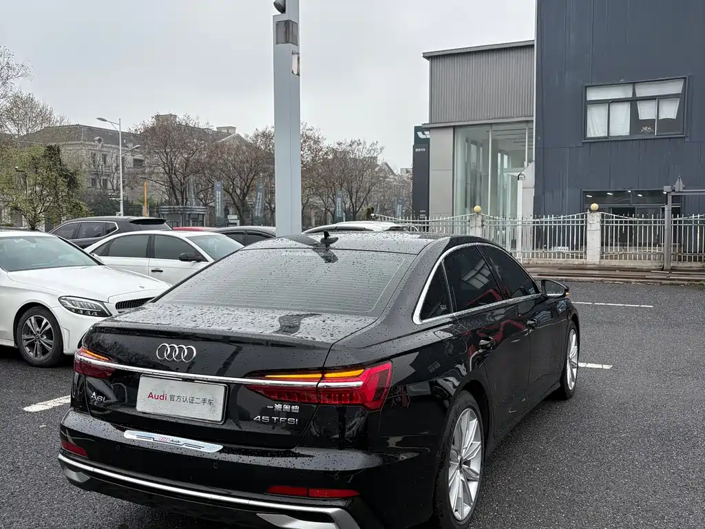 Audi A6L 2024