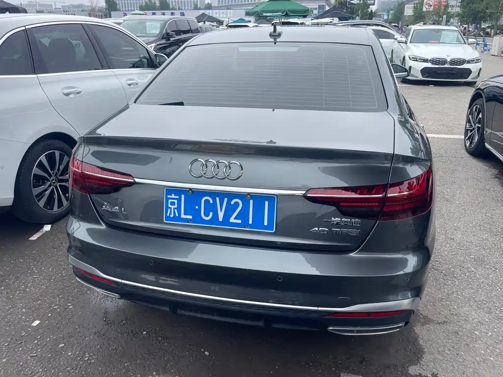 Audi A4L 2020