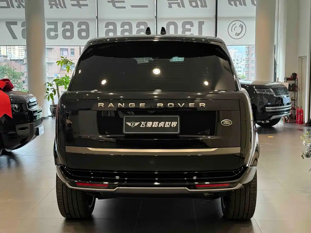 Land Rover Range Rover 2025 — фото 20