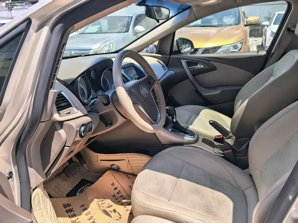 Buick Excelle 2014