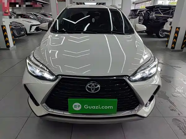 Toyota Yaris L 2023