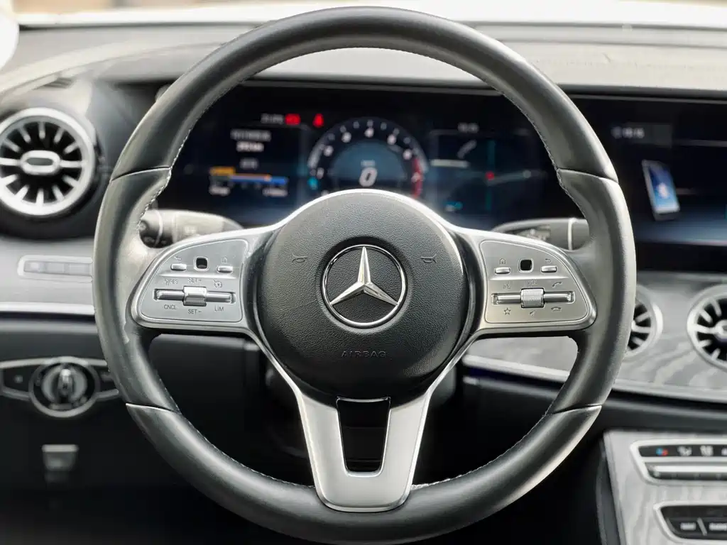 Mercedes-Benz CLS 2019 — фото 9