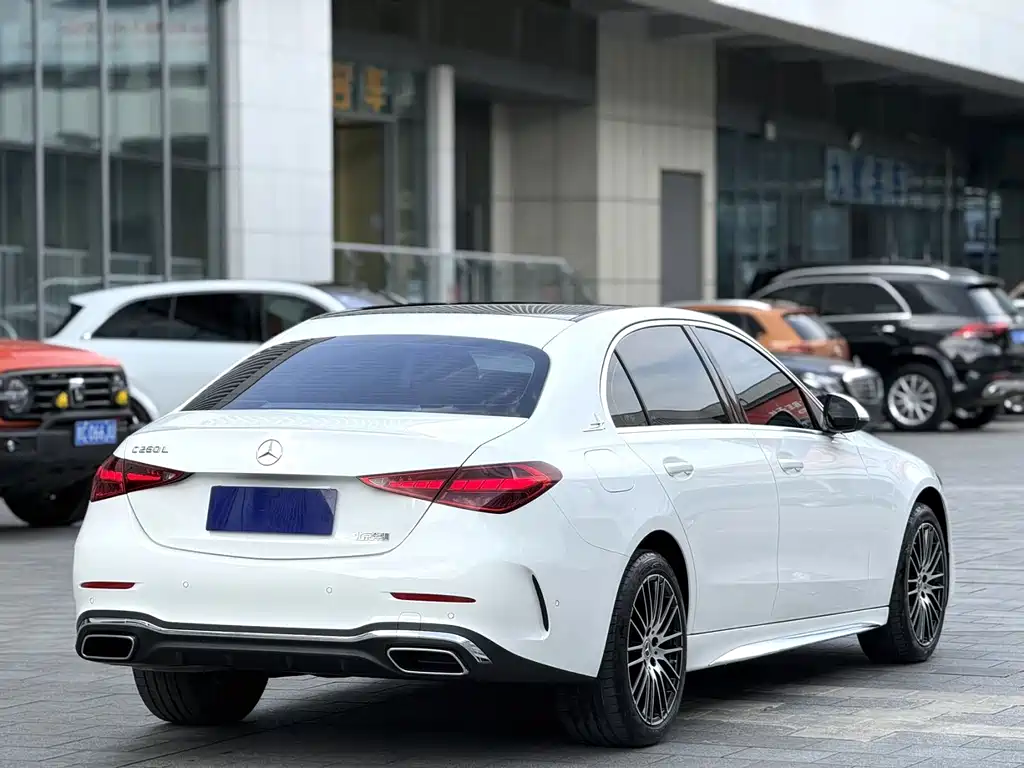 Mercedes-Benz C-Class 2023