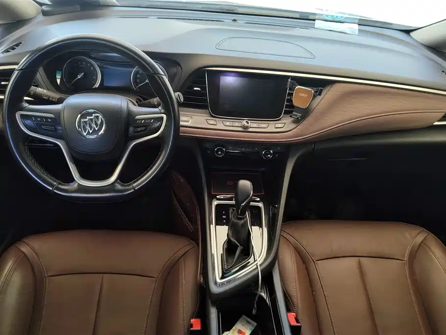 Buick GL6 2017 — фото 12