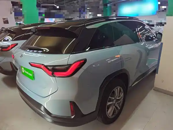 NIO ES6 2020