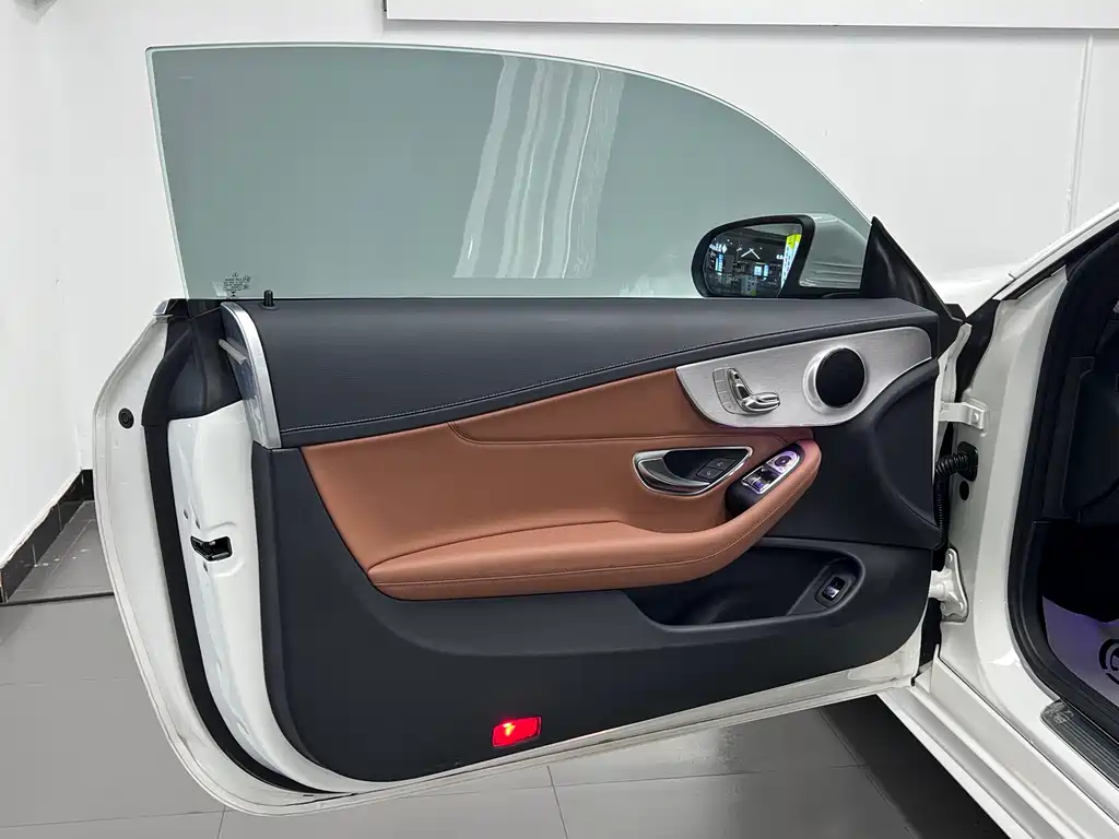 Mercedes-Benz C-Class 2019 — фото 26