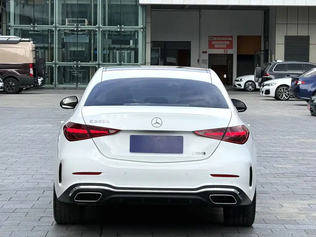 Mercedes-Benz C-Class 2023 — фото 8
