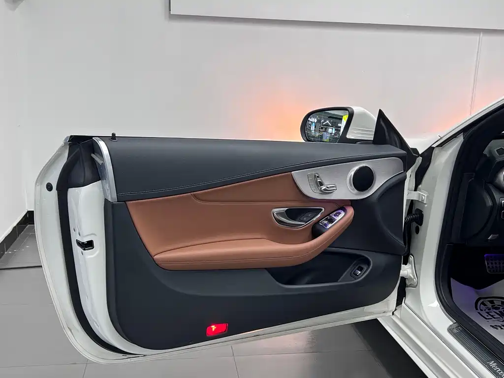 Mercedes-Benz C-Class 2019 — фото 27
