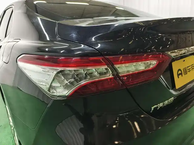 Toyota Camry 2020 — фото 16