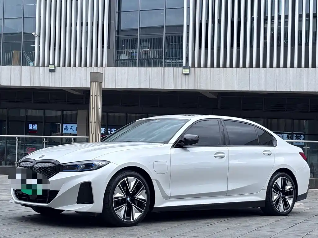 BMW i3 2024