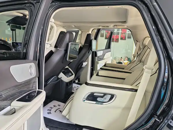Lincoln Navigator 2019