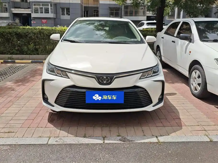 Toyota Corolla 2022 — фото 2