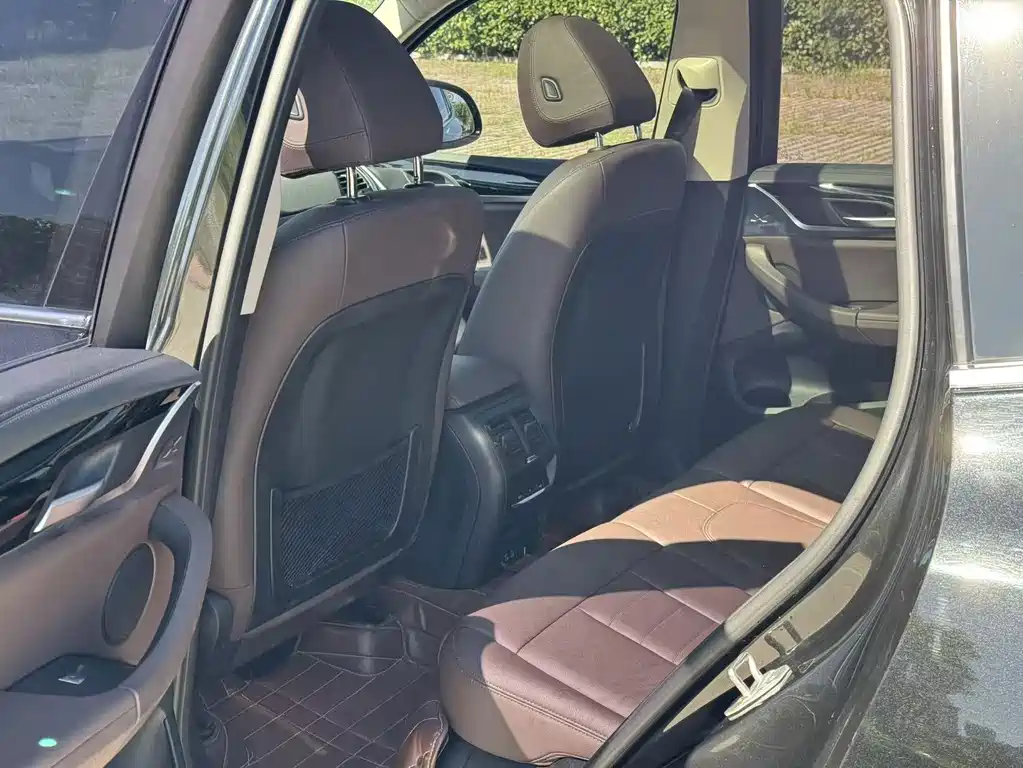 BMW X3 2020 — фото 11