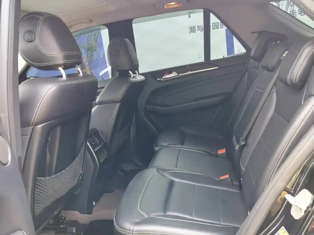 Mercedes-Benz M-Class 2015