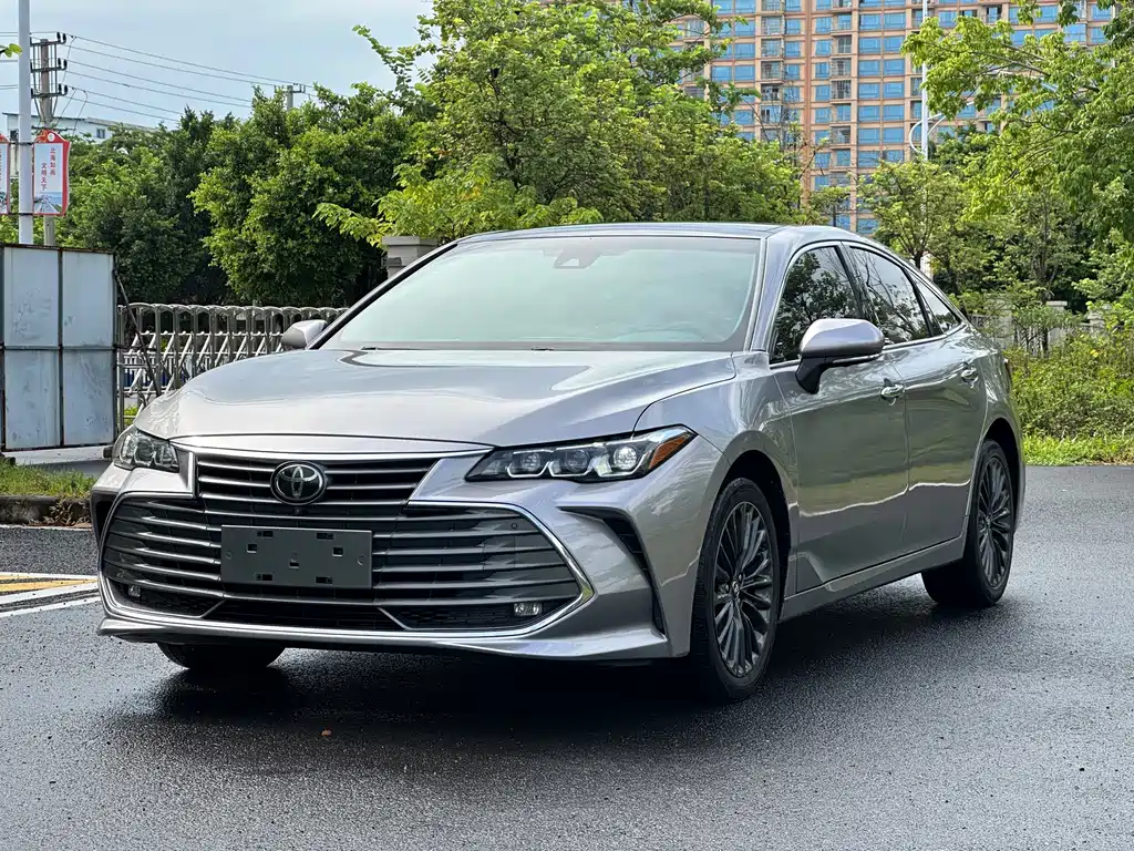 Toyota Avalon 2020 — фото 1