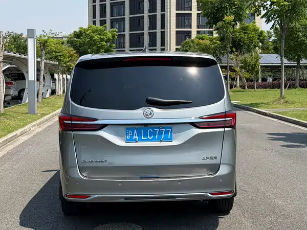 Buick GL8 2023