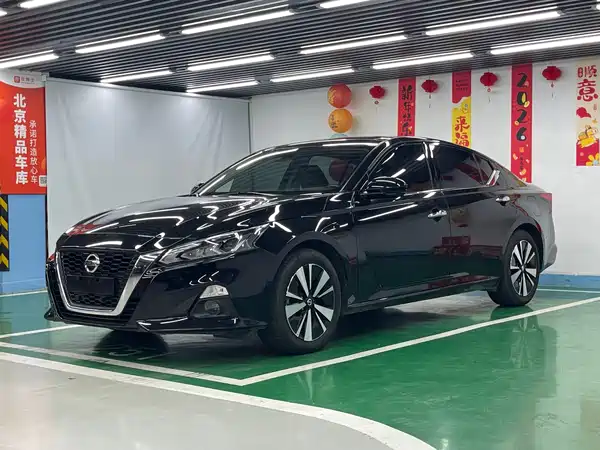 Nissan Teana 2022