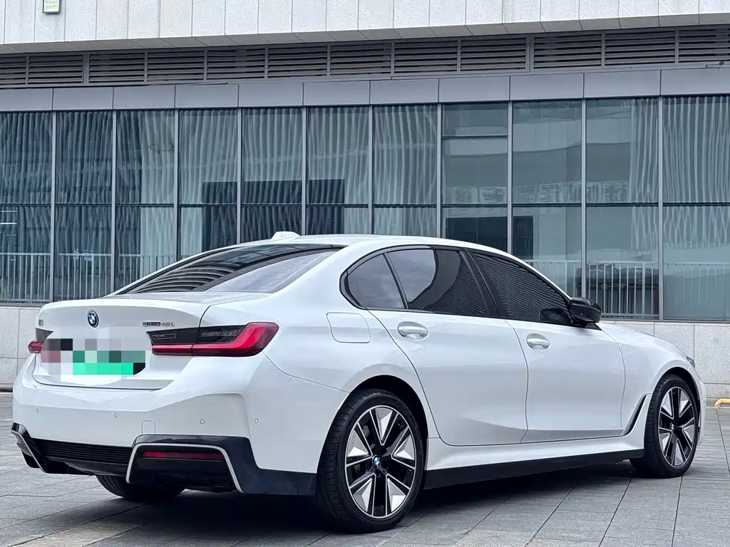BMW i3 2024 — фото 12