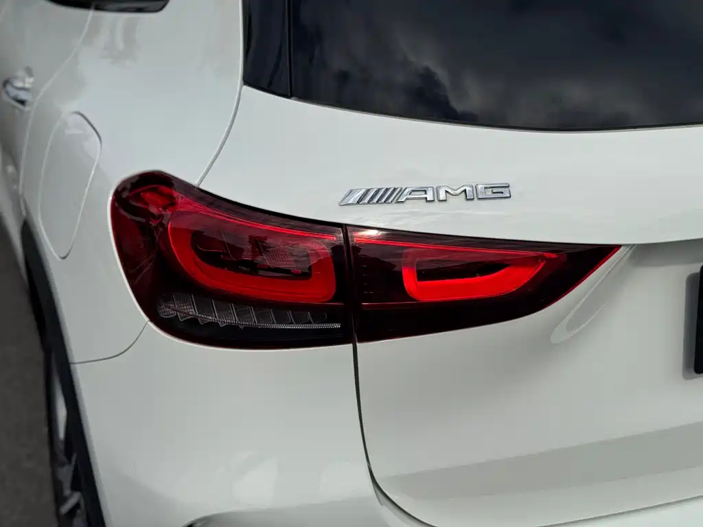 Mercedes-Benz GLA AMG 2021 — фото 8