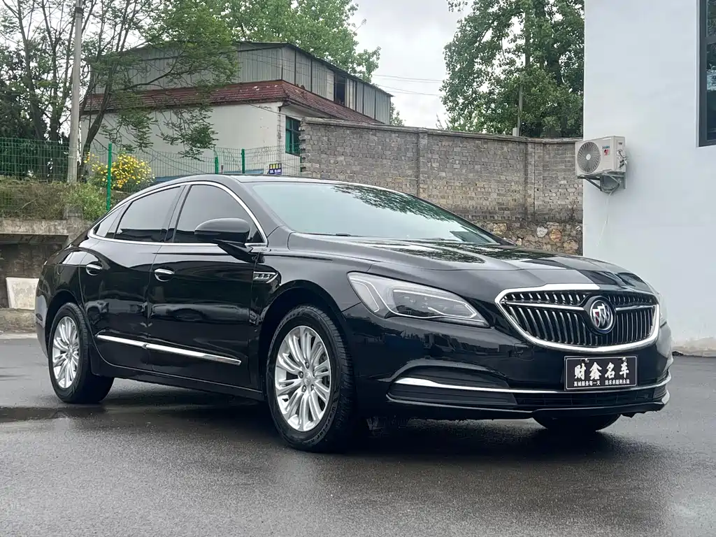 Buick LaCrosse 2019 — фото 2