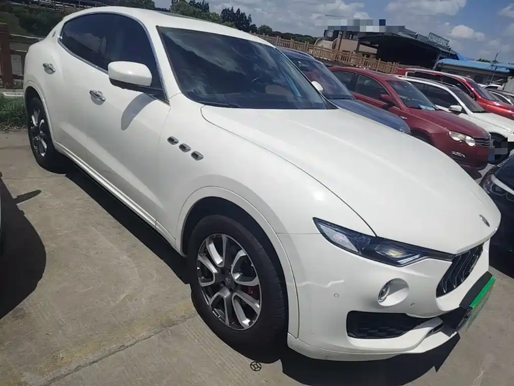 Maserati Levante 2017 — фото 4