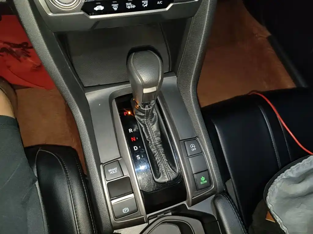 Honda Civic 2020 — фото 14
