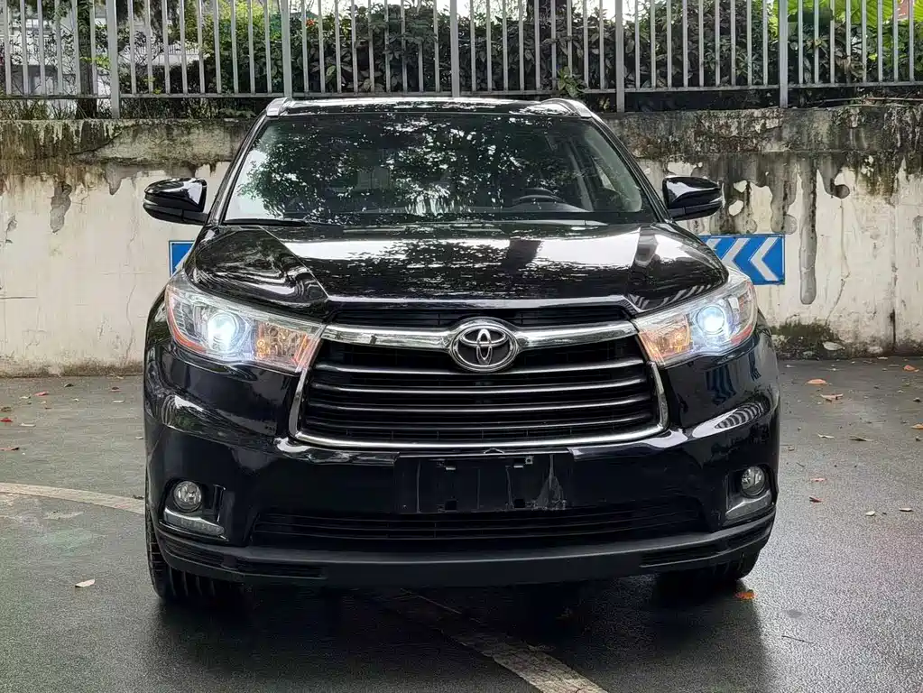 Toyota Highlander 2016 — фото 2