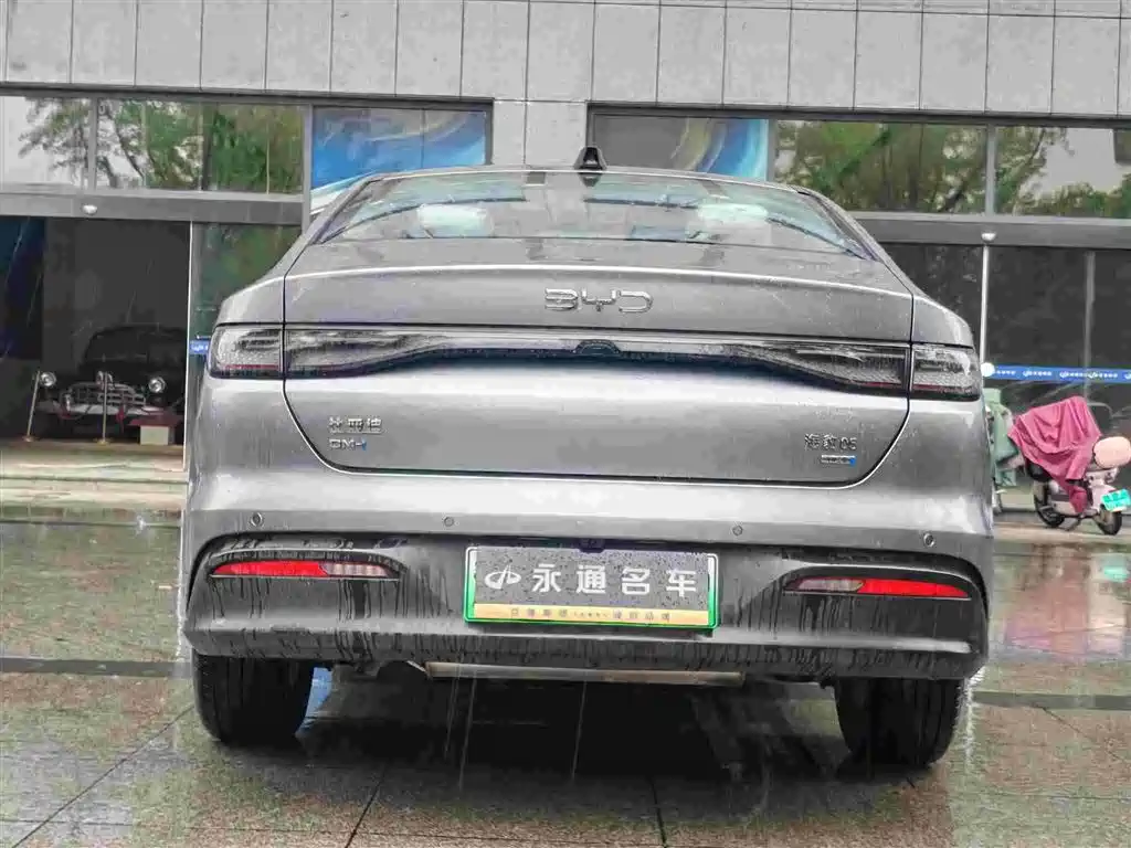 BYD Seal 05 DM-i 2025 — фото 5